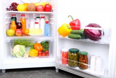 Наведите порядок в холодильнике после новогодних праздников